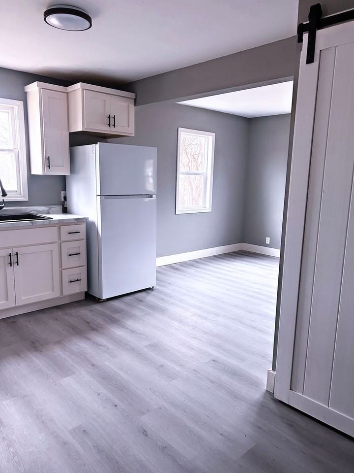 315 2nd Ave - Photo 7 of 11