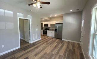 featured image of 911 Linden St