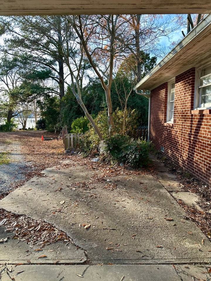 101 S Main St - Photo 3 of 25