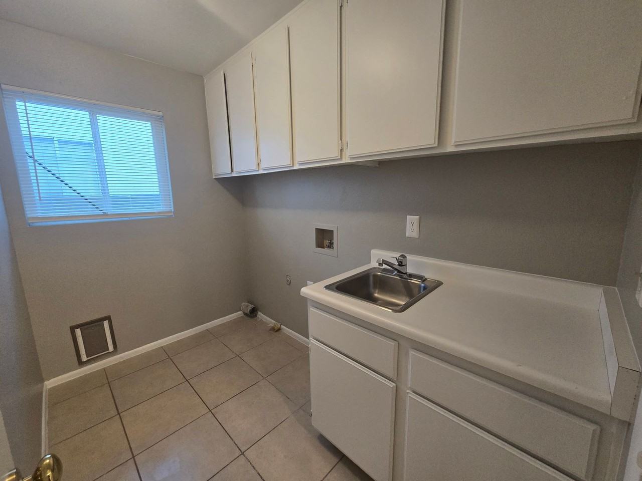 6125 Warm River Rd - Photo 5 of 21