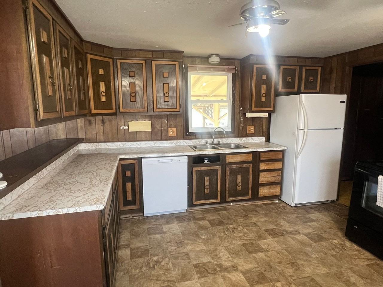 742 Riverside Road - Photo 2 of 11