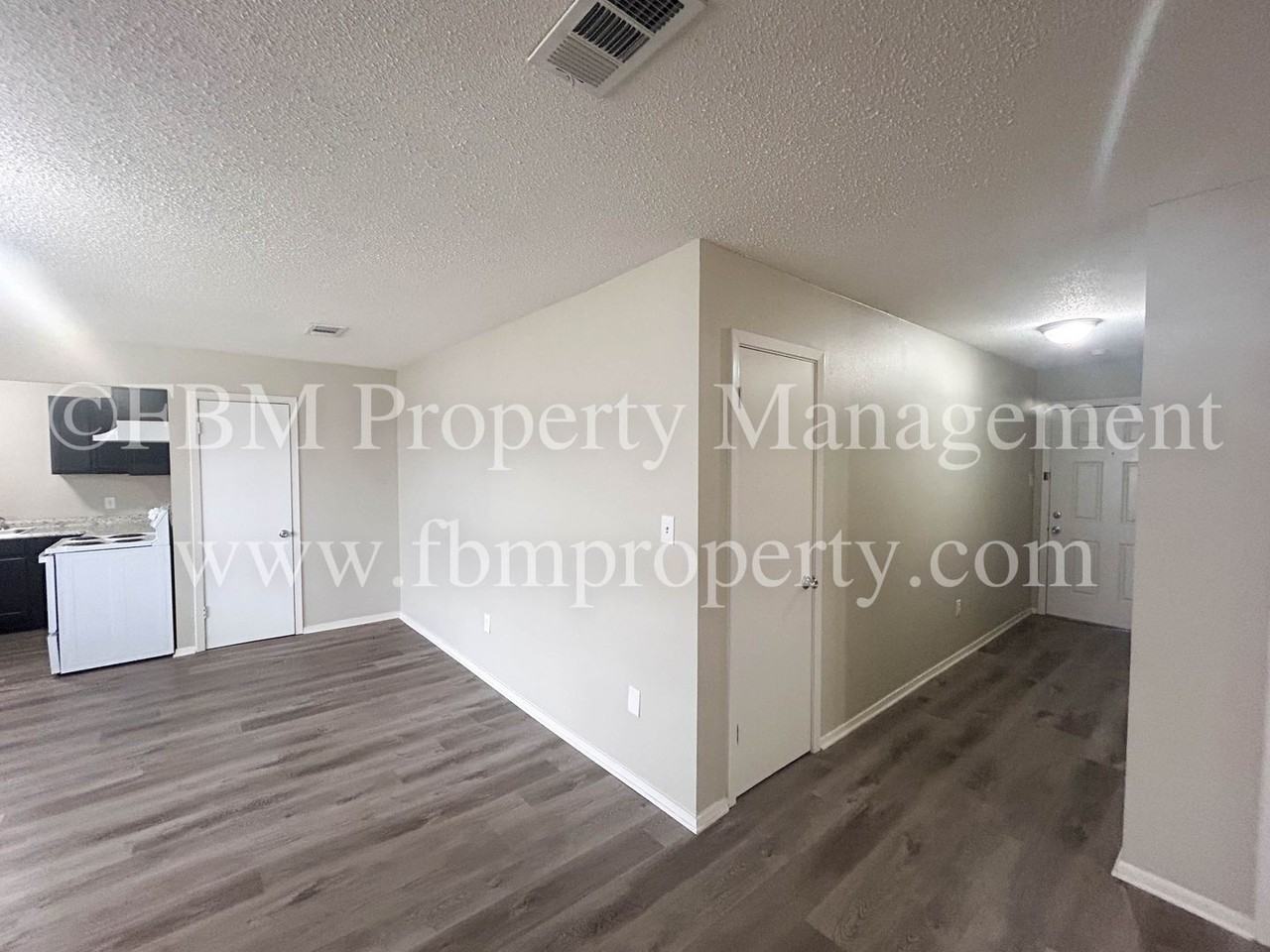 101 W Latimer St #A - Photo 4 of 19