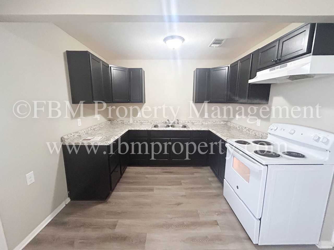 101 W Latimer St #A - Photo 7 of 19