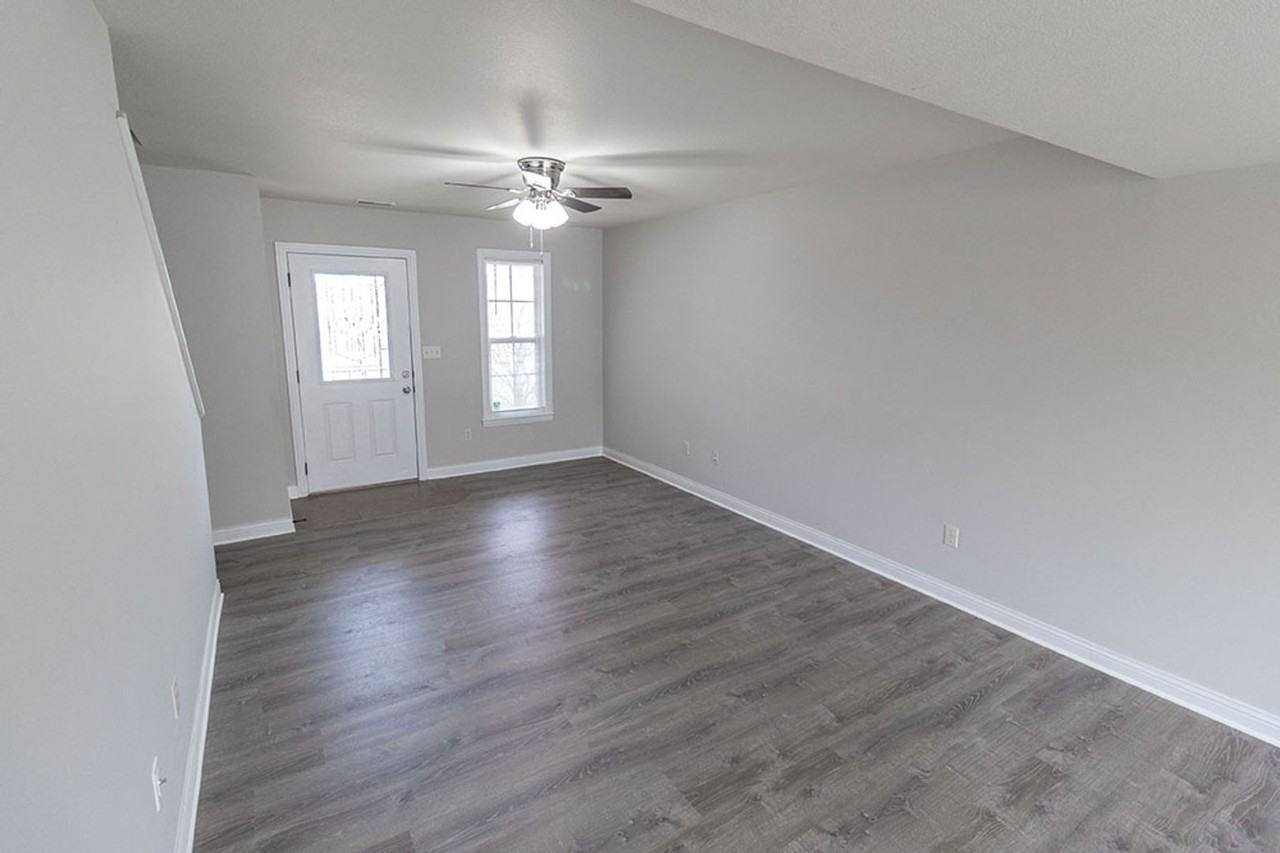 4712 Dehaven Dr - Photo 5 of 38