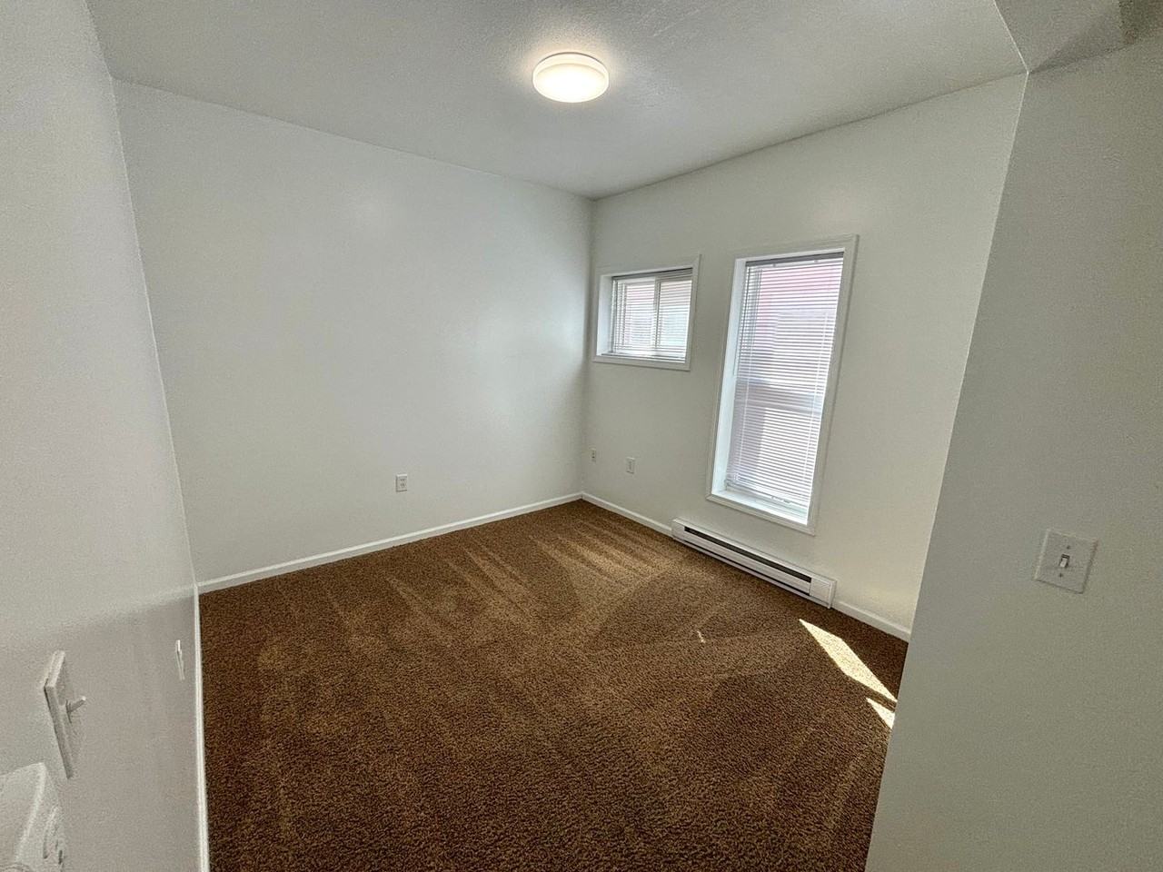 818sass - Photo 3 of 18