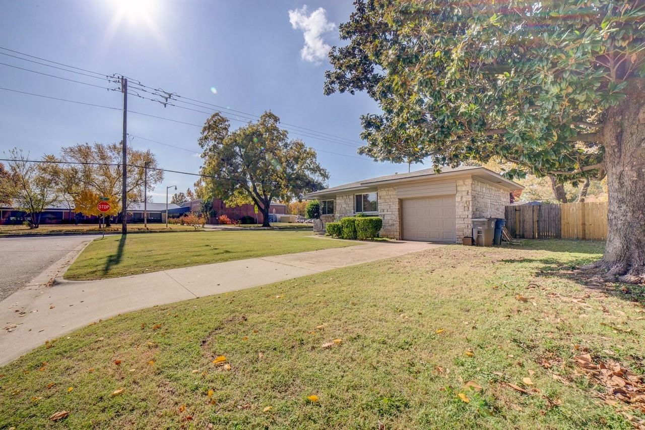 5548 S Owasso Ave - Photo 2 of 27