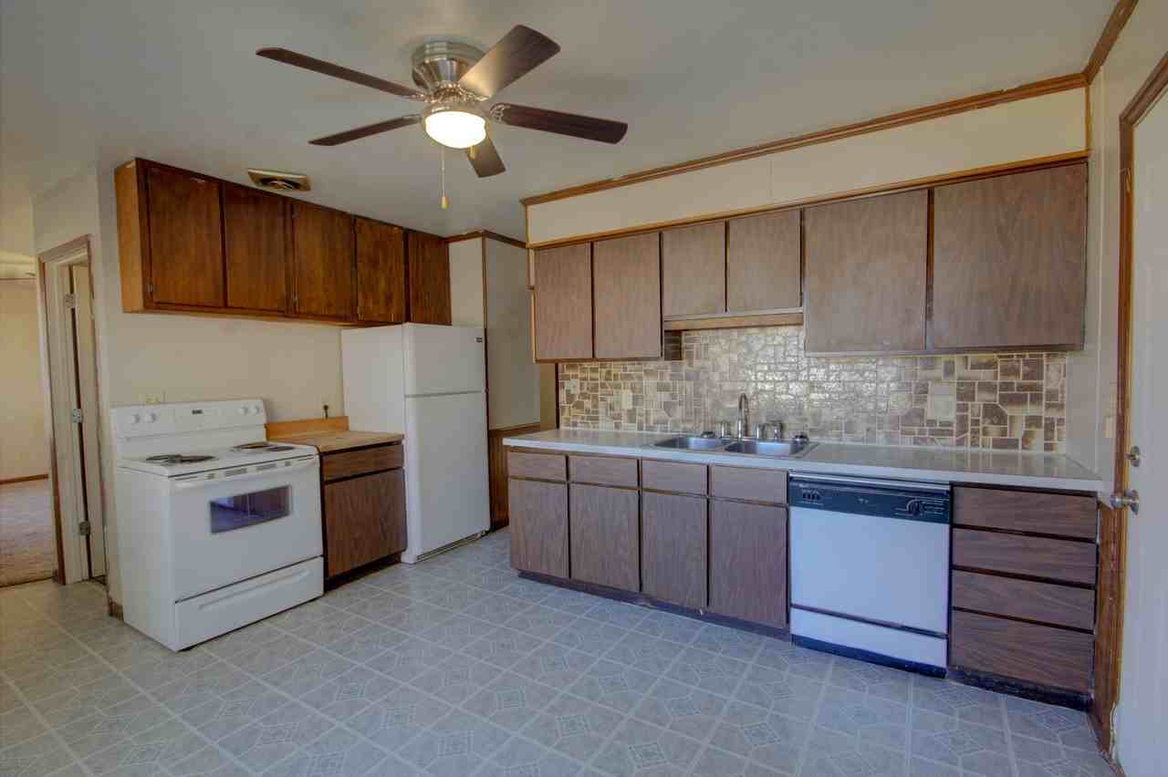 1208 95th Ave W - Photo 2 of 30