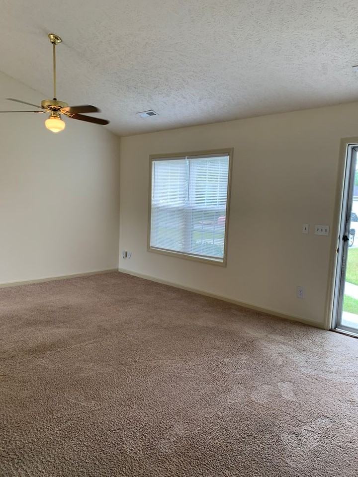 2407 Oban Ct - Photo 6 of 18