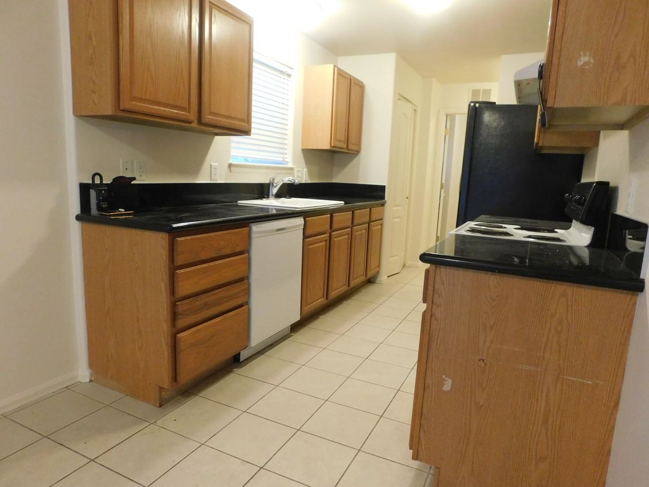 3132 Shamrock Dr - Photo 6 of 22