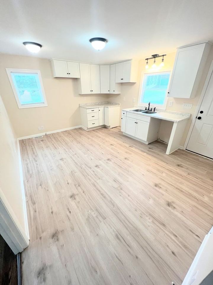 41 Lynette Dr - Photo 2 of 18