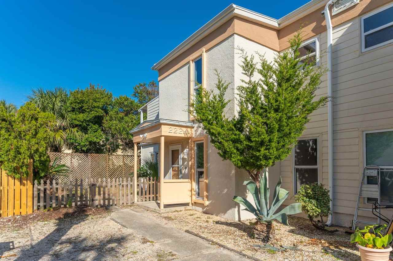 222A Angler Ave - Photo 2 of 39