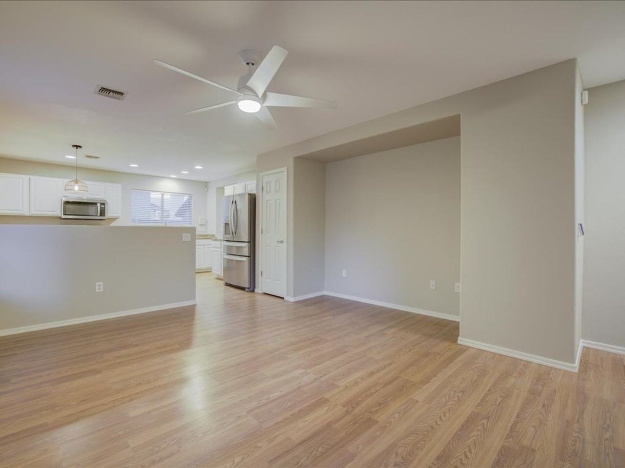 8061 E Senate St - Photo 5 of 30