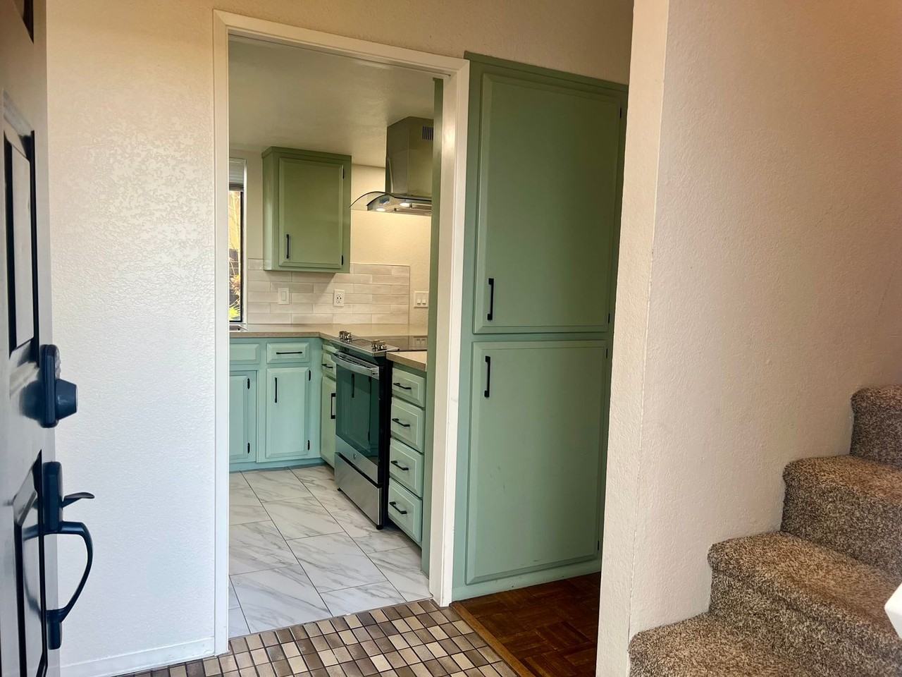 5170 Riverside Blvd - Photo 4 of 19