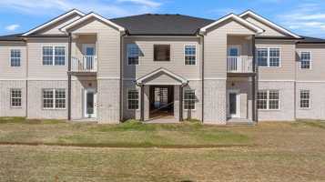 featured image of 355 Hillview Mills Boulevard