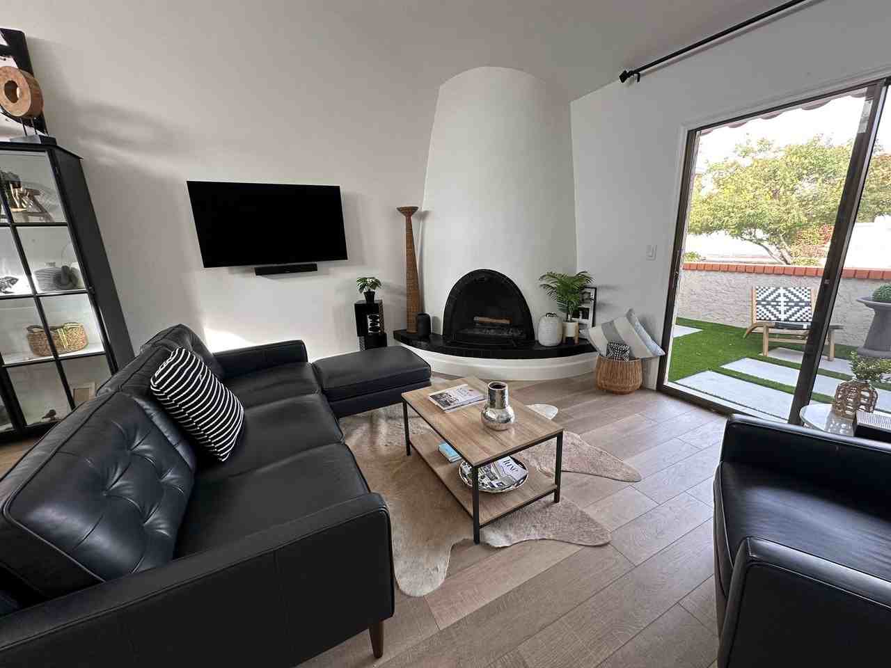 7634 E Medlock Dr - Photo 2 of 15