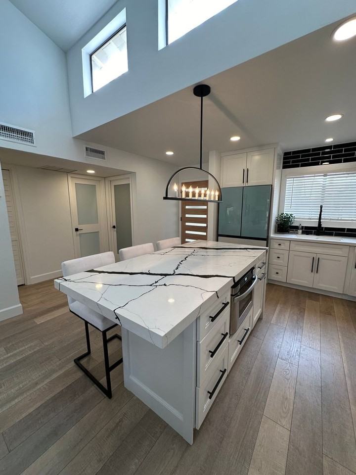 7634 E Medlock Dr - Photo 7 of 15