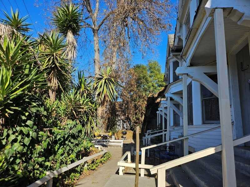 1430 Glendale Boulevard - Photo 2 of 93