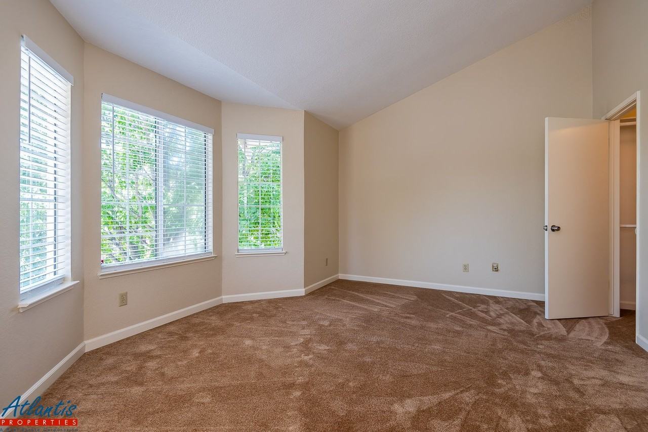 1541 Shumaker Way - Photo 7 of 17