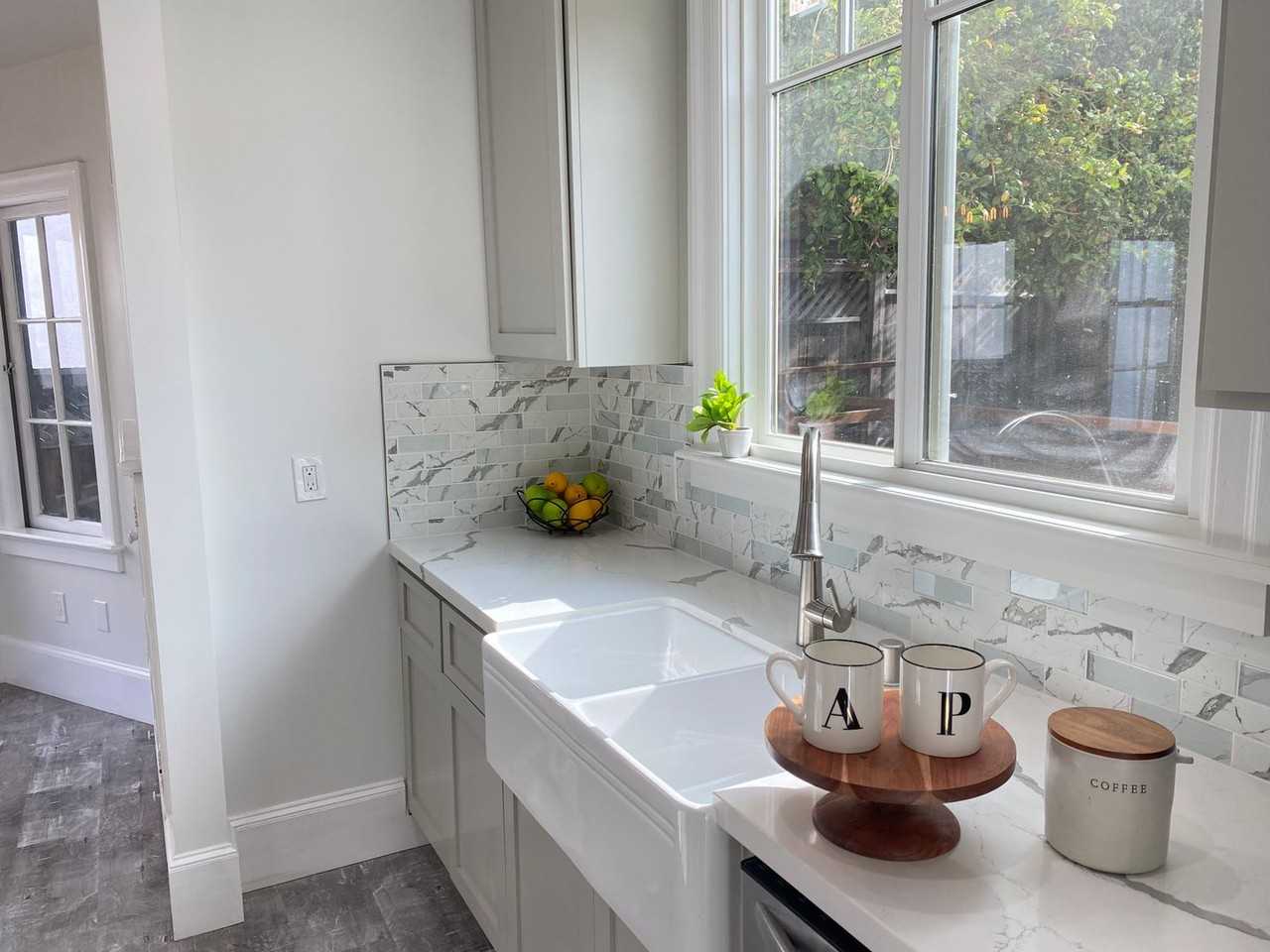 623 San Fernando Ave - Photo 2 of 42