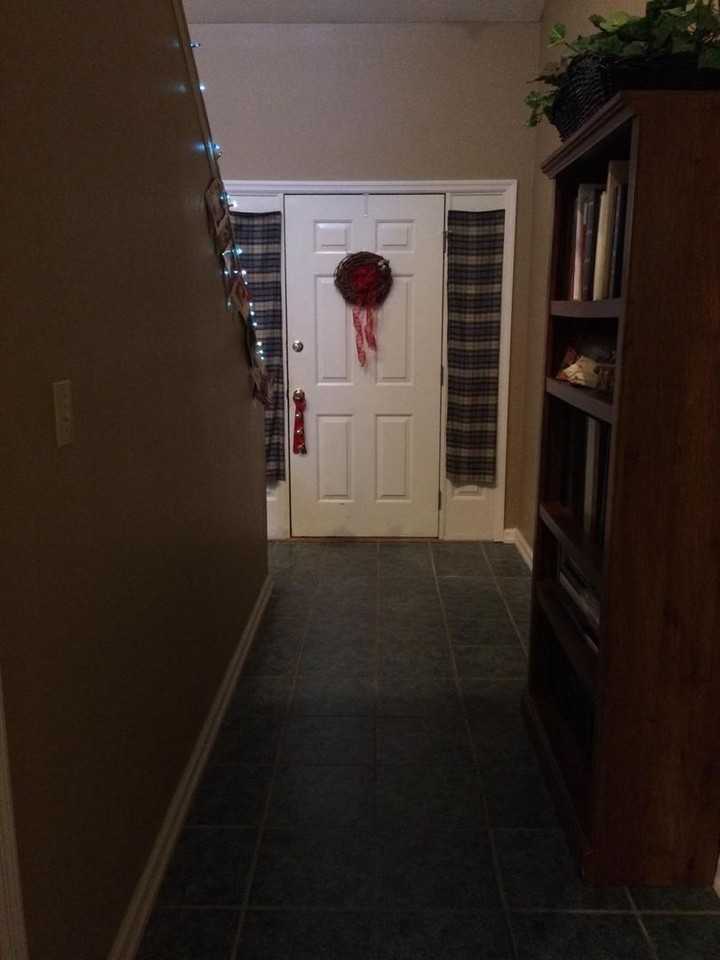 2088 Cynthia Dr - Photo 5 of 10