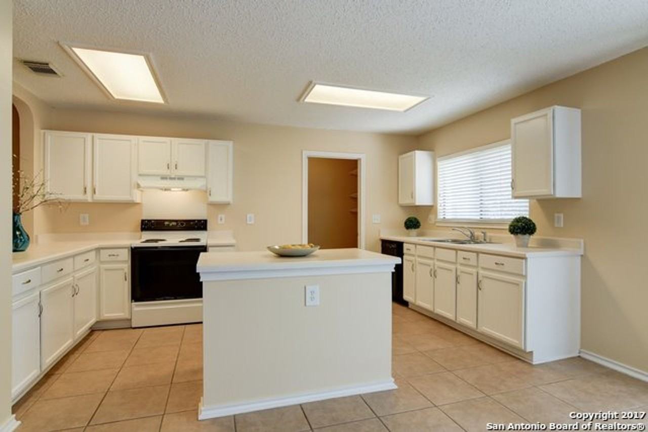 9203 Chinon - Photo 6 of 20