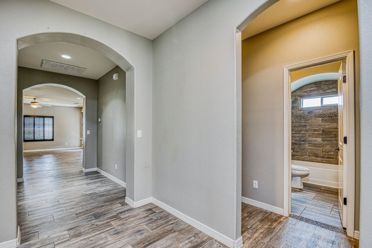 13197 Hazy Court - Photo 6 of 42