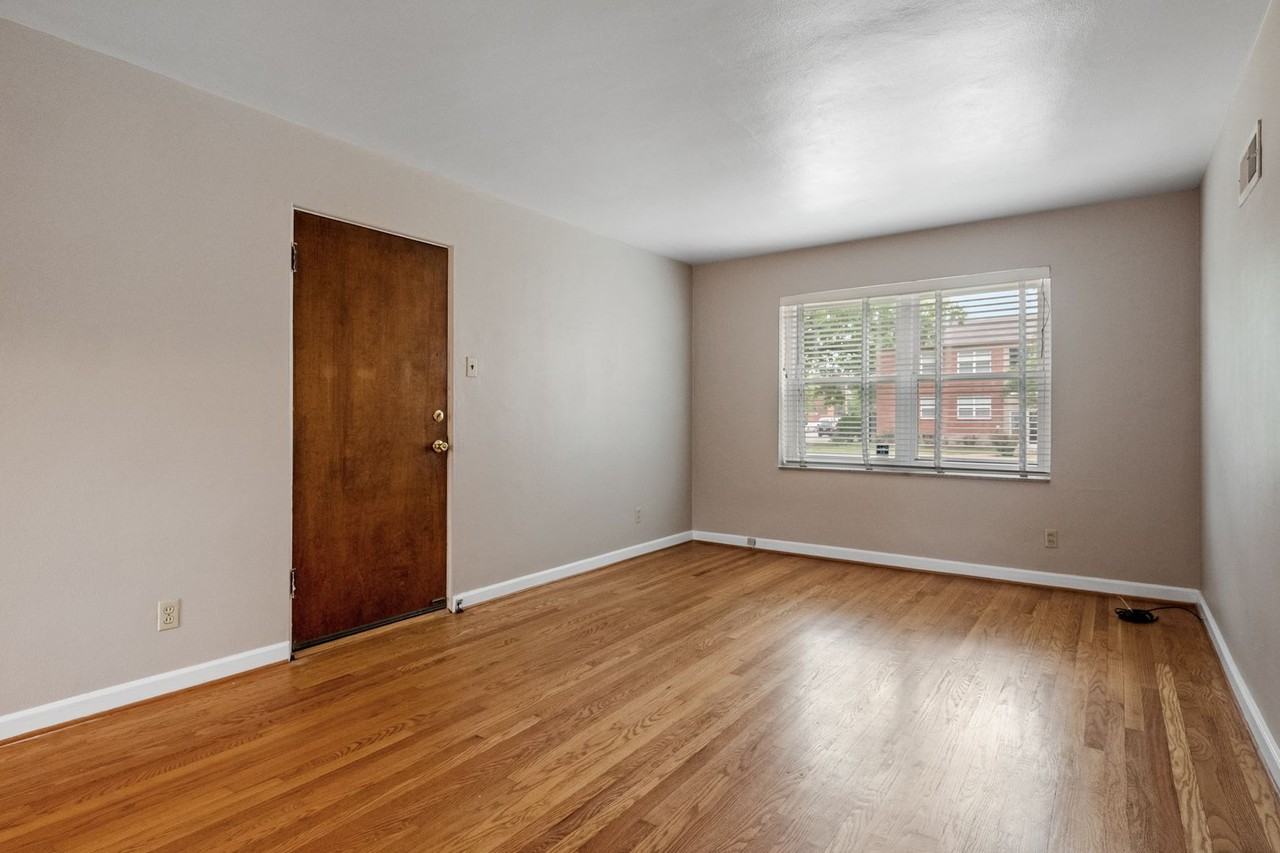 6218 Nagel Ave - Photo 5 of 20