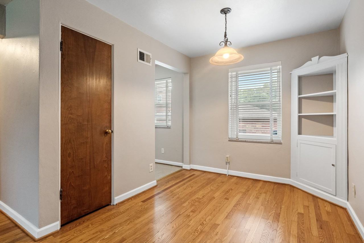 6218 Nagel Ave - Photo 7 of 20