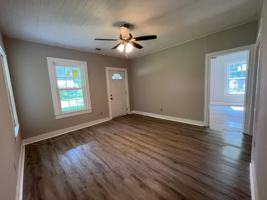 featured image of 87 Davis St Se