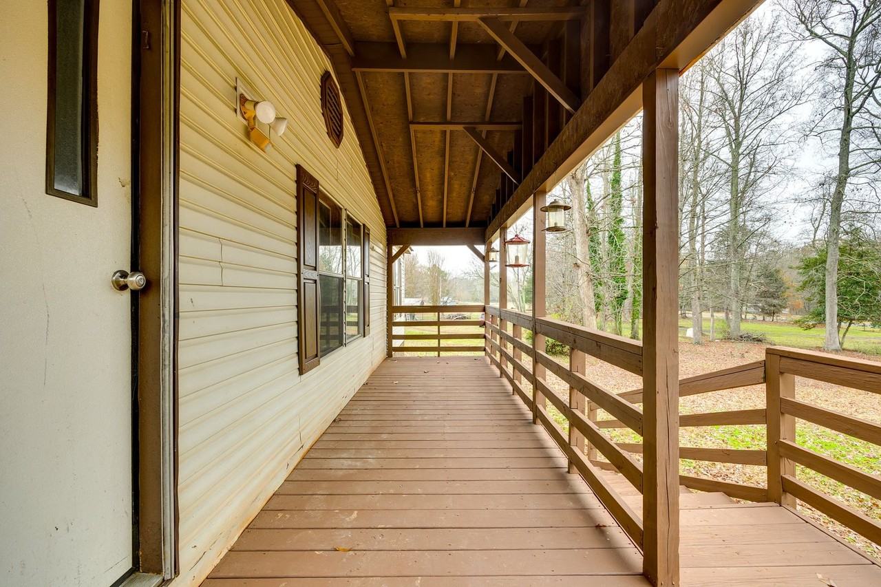 128 Summerglen Dr - Photo 3 of 27
