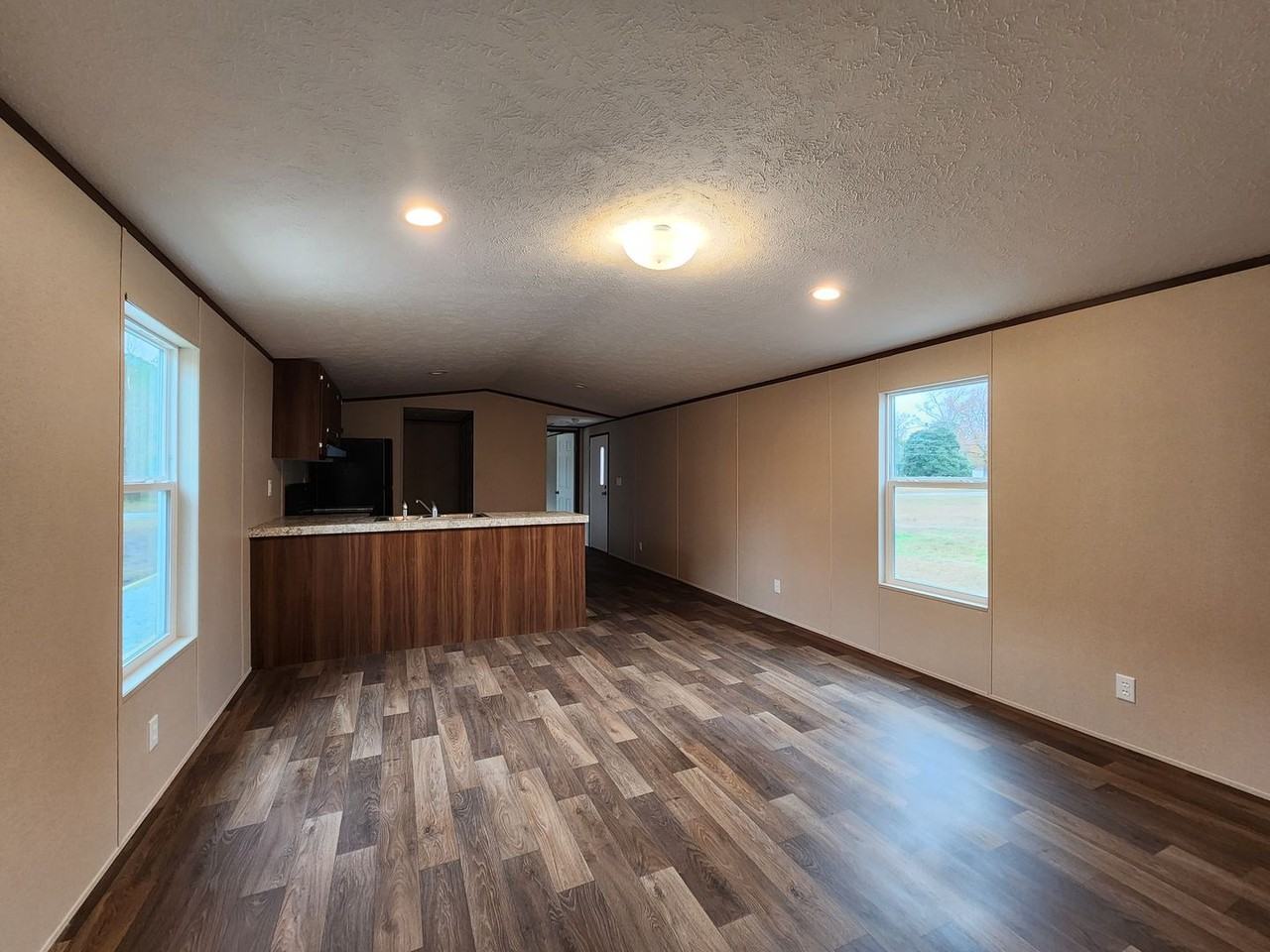 141 Littleton St - Photo 4 of 23