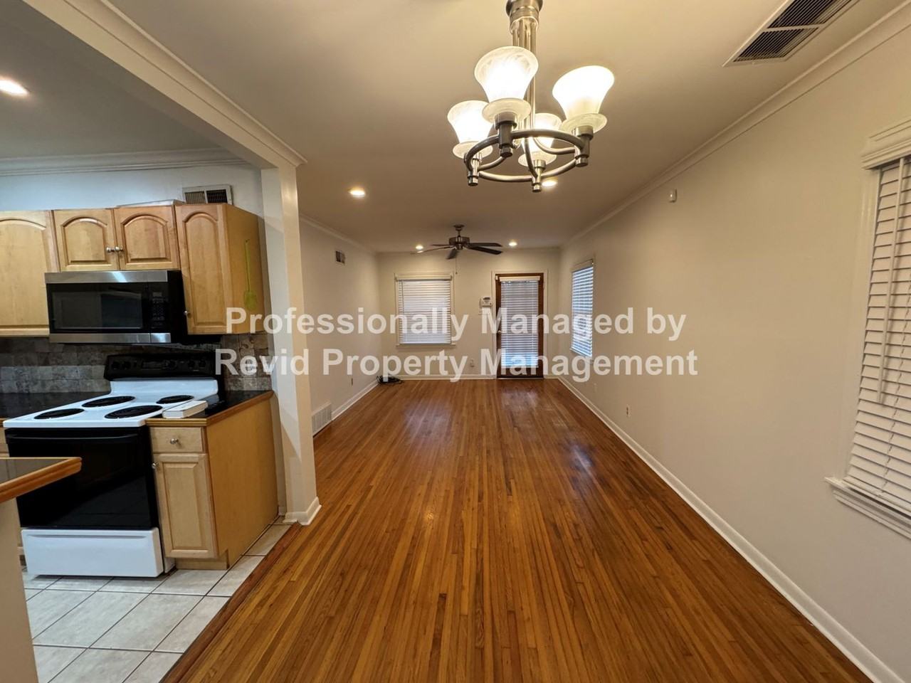 4946 Amboy Rd - Photo 5 of 23