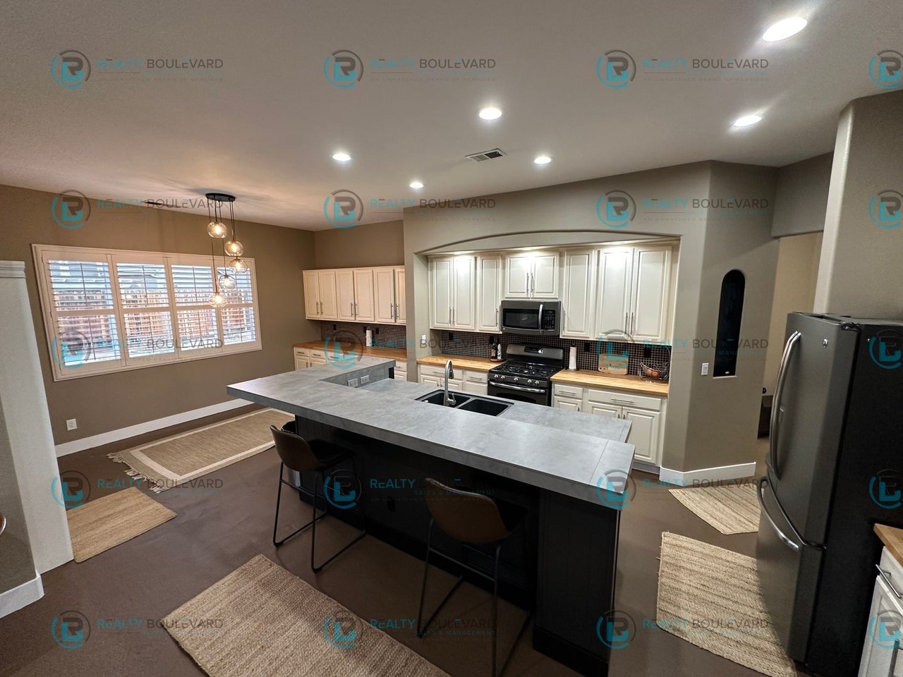 1405 Bronze Canyon Dr - Photo 5 of 50