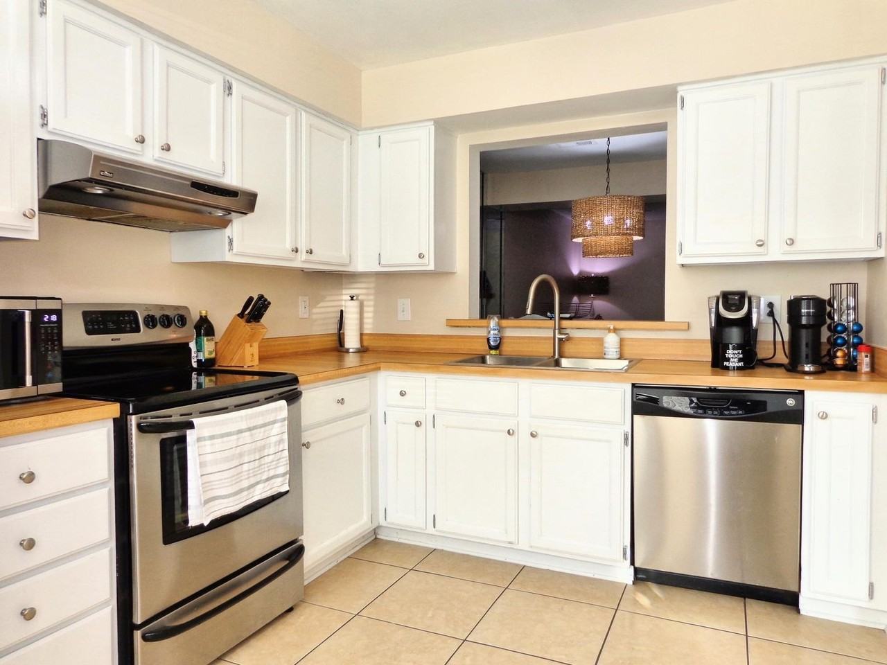 2314 Sandollar Ct - Photo 2 of 22