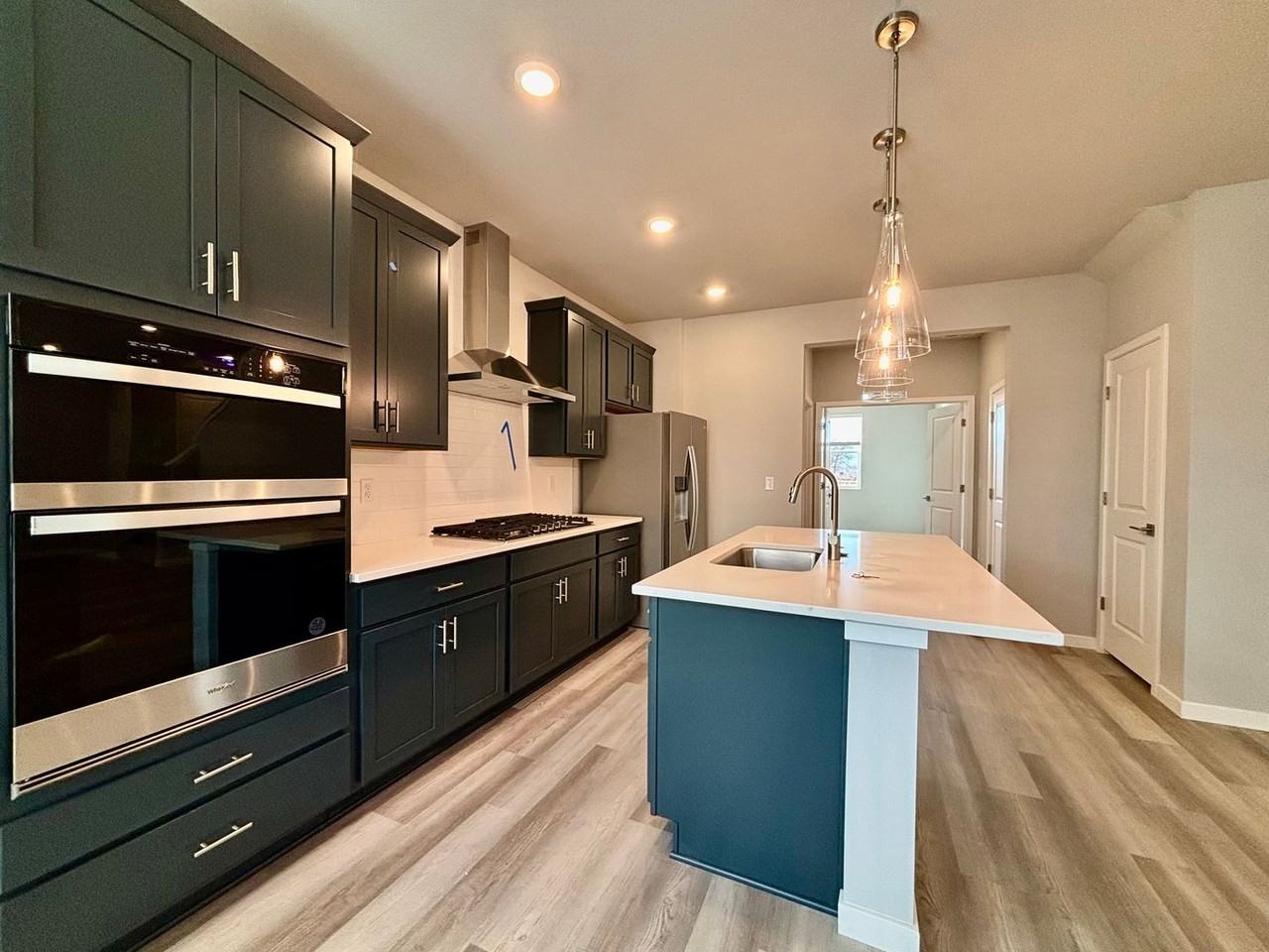 746 Crossbill Ln - Photo 5 of 29