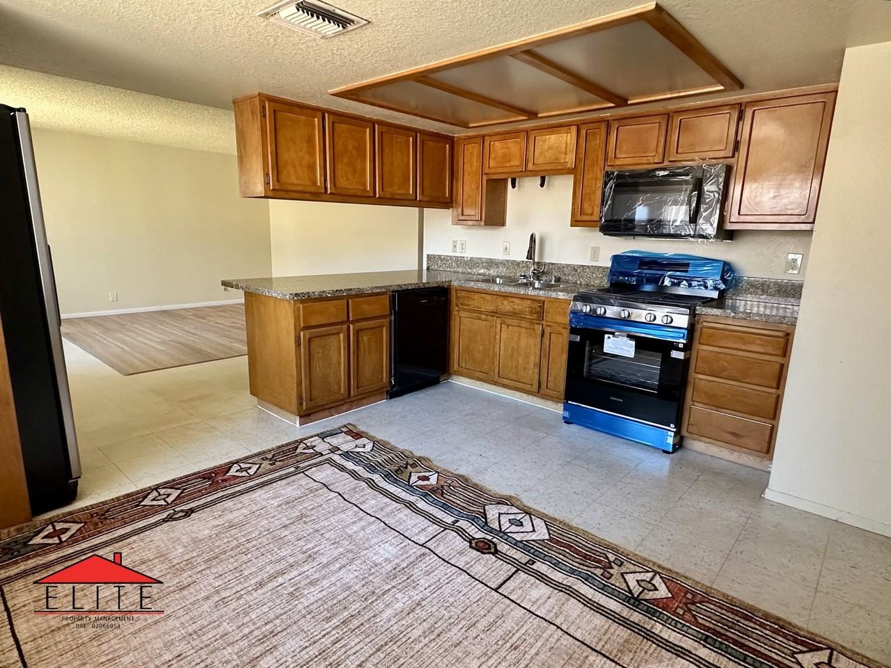 432 W Robertson Rd - Photo 7 of 15