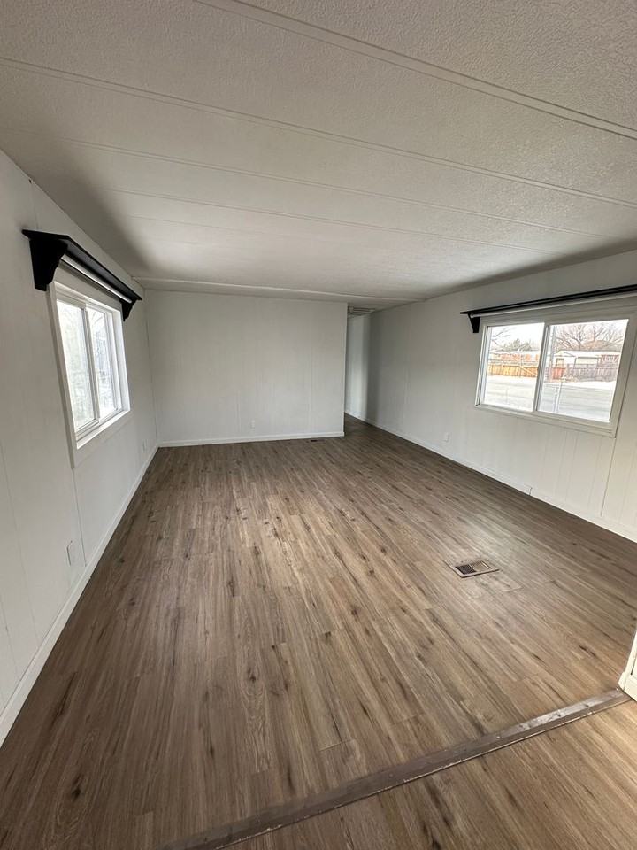 102 E Water St - Photo 2 of 14