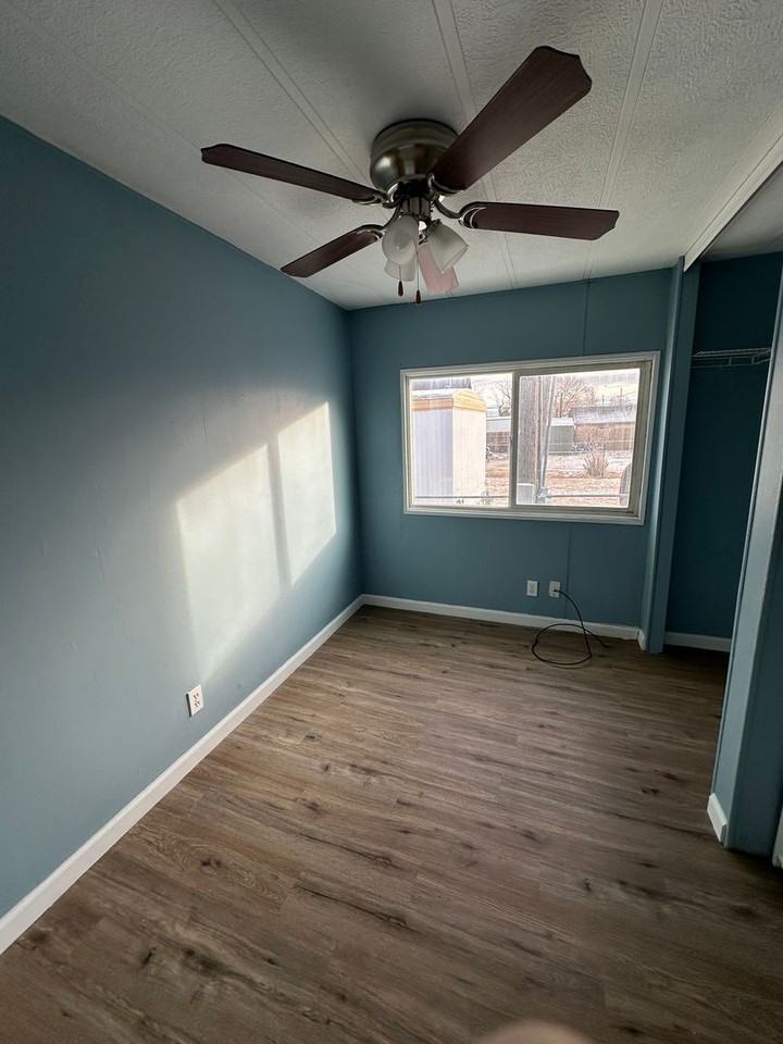 102 E Water St - Photo 4 of 14