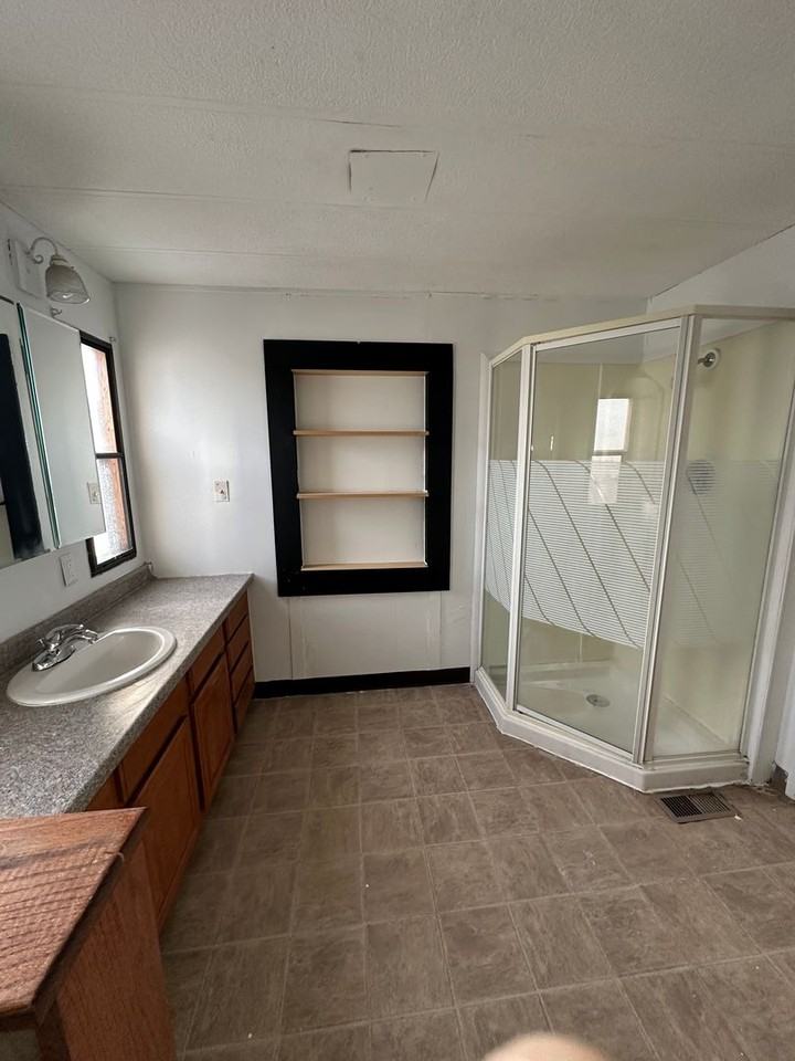 102 E Water St - Photo 6 of 14