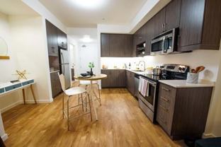 304 Ne Multnomah St - Photo 1 of 1