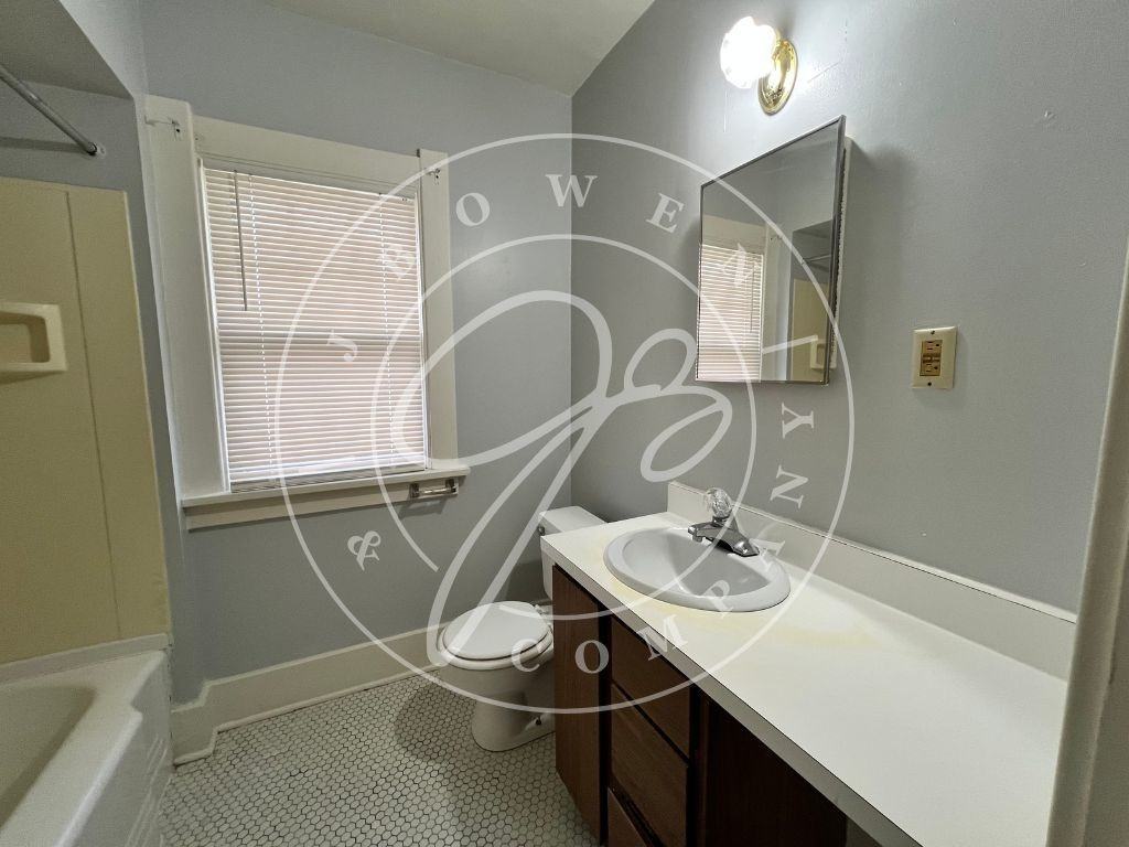 3828 Revere Dr - Photo 7 of 9