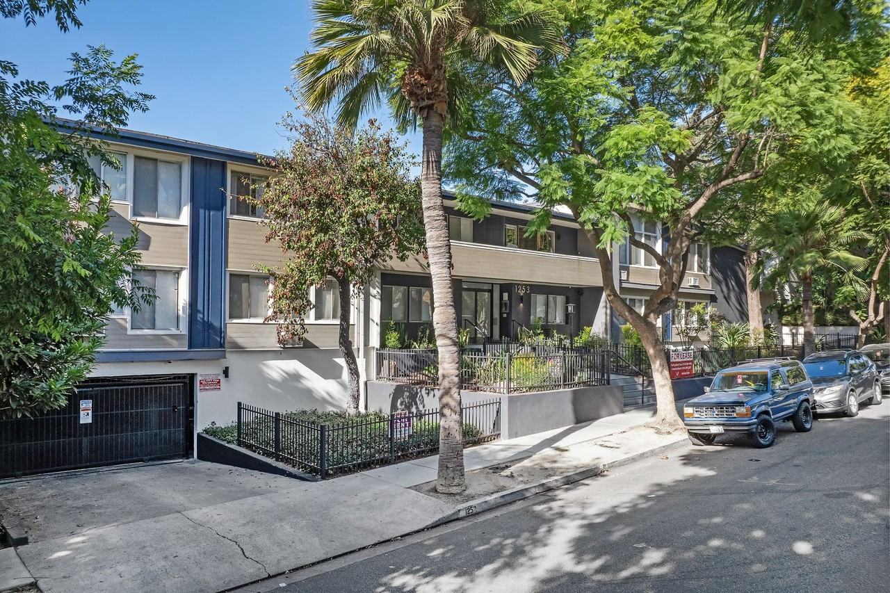 1253 Havenhurst Drive - Photo 6 of 11