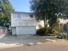 1352 N Citrus Ave - Photo 1 of 1