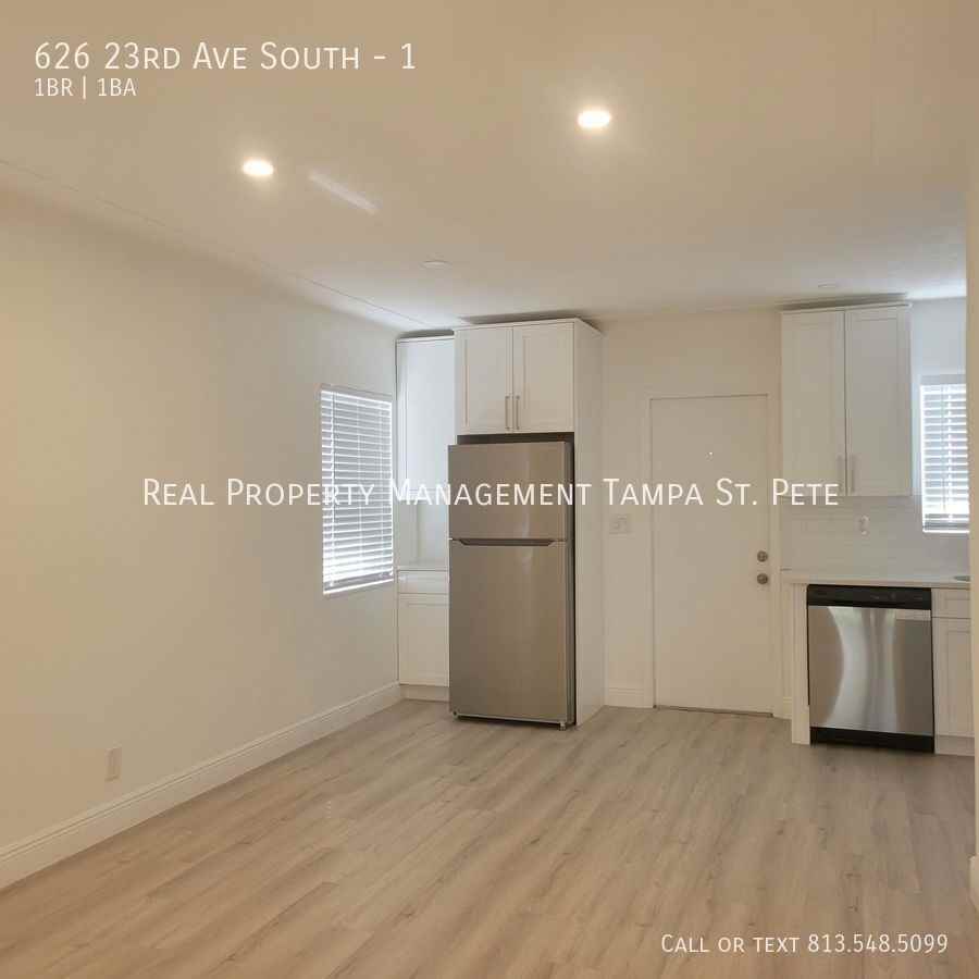 626 23rd Ave S #1 - Photo 3 of 16