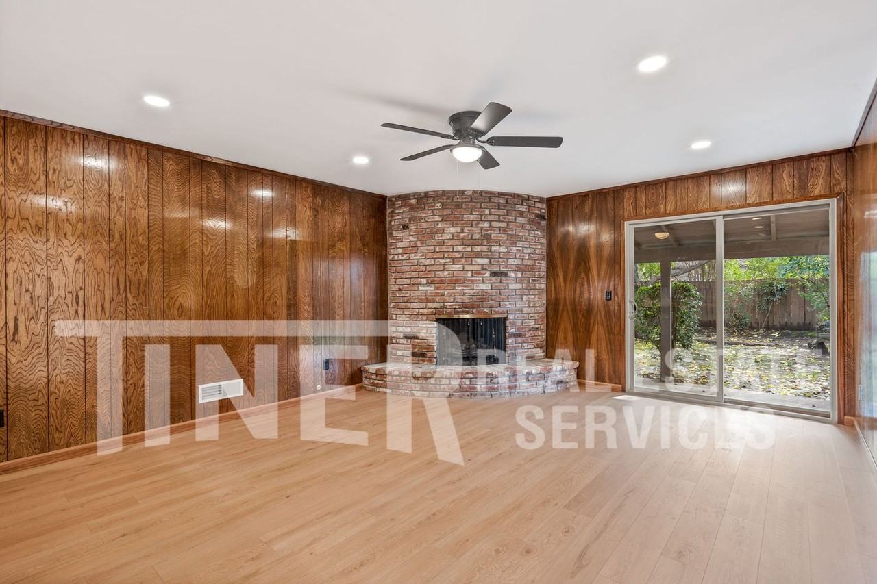 8130 Treecrest Ave - Photo 2 of 22