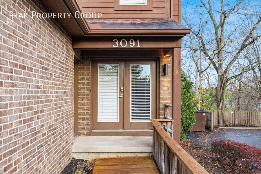 3089 Griggsview Ct - Photo 2 of 26