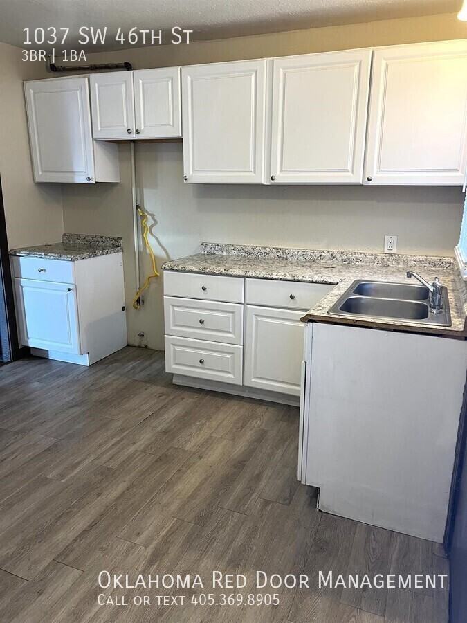 1037 Sw 46th St #46 - Photo 4 of 15