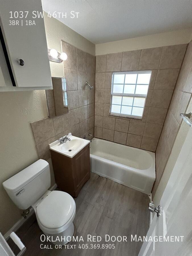 1037 Sw 46th St #46 - Photo 7 of 15