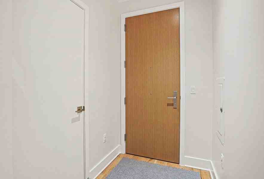 1324 E St Se #109 - Photo 6 of 50