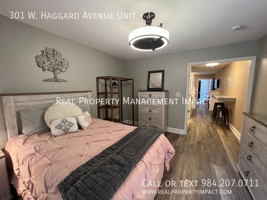 301 W Haggard Ave #3 - Photo 4 of 27